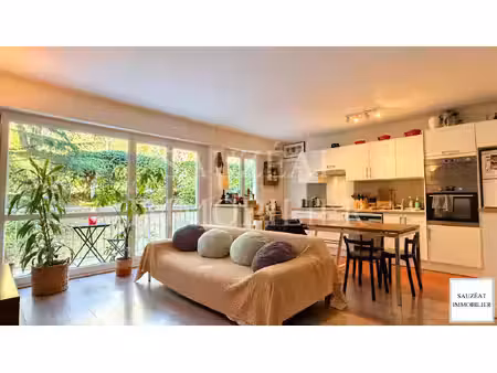 châtenay-malabry appartement familial de 100 m² avec balcon