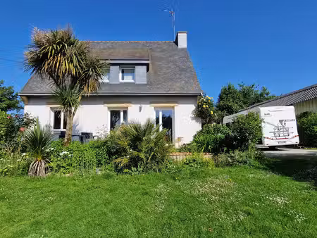a treve (côtes-d'armor) maison en campagne