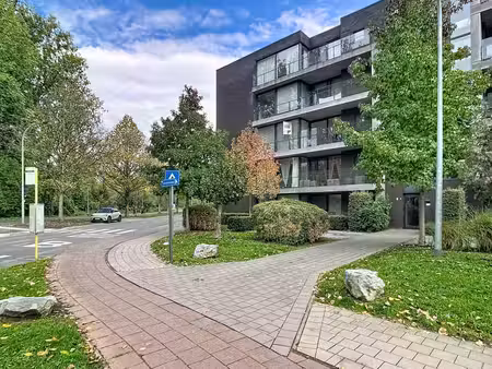 spacieux appartement deux chambres avec terrasse
