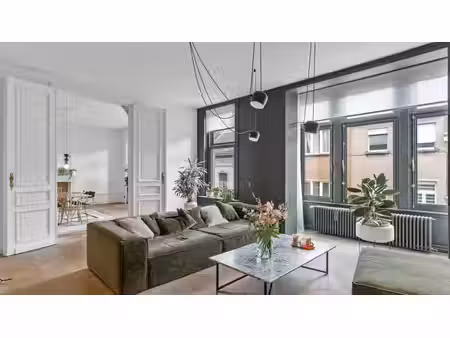 élégant appartement 2 chambres plein de caractère