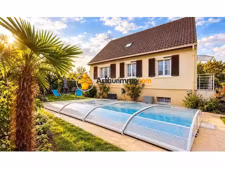 maison 5 pièces  jardin  sous-sol total et piscine