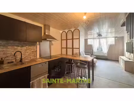 niort. appartement t2 bis rénové  meublé.
