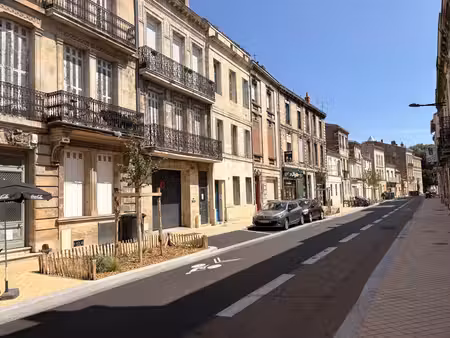 bordeaux place amedee larrieu – appartement t3 traversant  dernier etage et vue degagee
