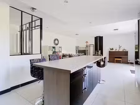 vente maison 8 pièces 158 m² à amberieu-en-bugey (01500)  324 000 €