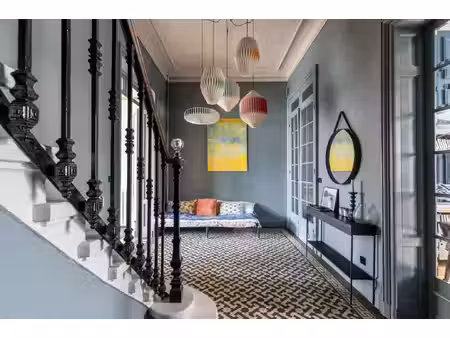 maison de luxe à vendre dans le quartier hôtel de ville-quinconce-saint seurin-fondaudège