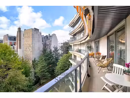exclusivité - neuilly mairie - appartement 2 chambres - terrasse - etage élevé