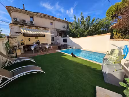 13011 marseille superbe maison type 4 avec piscine