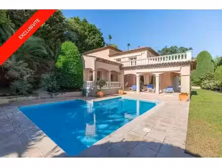 vente villa 5 pièces 211.6 m² à les adrets-de-l'esterel (83600)  1 250 000 €