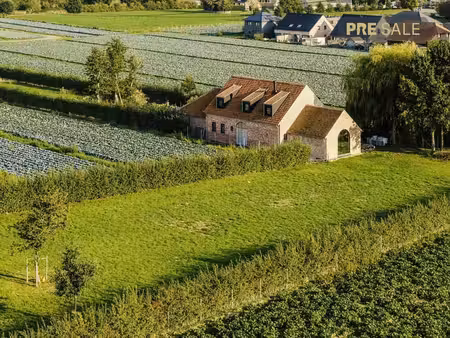 villa d'exception avec vue rurale idyllique sur 3320 m²