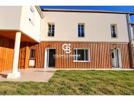 immeuble de rapport : t4  t3 rénovés et local professionel en plein centre ville de hosten