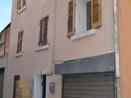 immeuble à vendre toulon belle rentabilité 5 studios meublés et garage