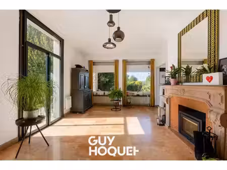 magnifique maison d'architecte  3 chambres  sous sol complet et terrain constructible - 71