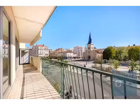 villeurbanne - appartement rénové de 91 17 m2 avec balcon