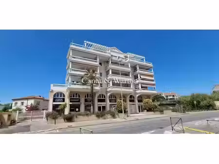 vente appartement 3 pièces 62 m² à frejus (83600)  458 000 €