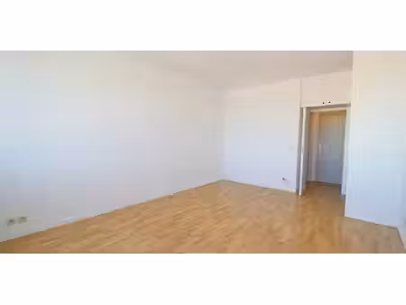 studio à louer à etterbeek pour € 630