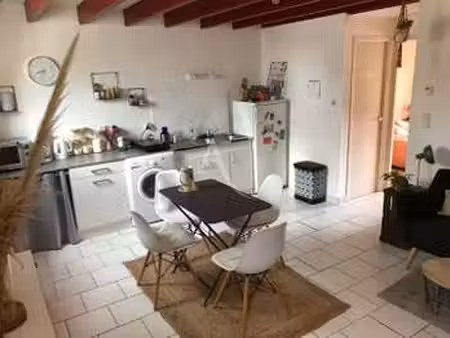 location appartement 2 pièces au lion-d'angers (49220) : à louer 2 pièces / 51m² le lion-d