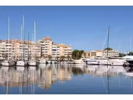 vente terrain 1400 m² à hyeres (83400)  498 200 €
