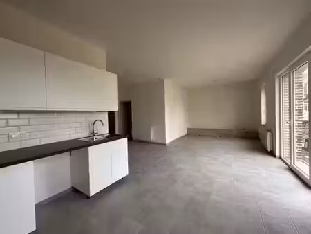 location appartement 3 pièces 85.1 m² à villers-lès-roye (80700)  685 €