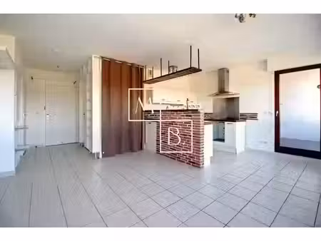 location appartement 2 pièces 45.12 m² à montpellier (34000)  830 €