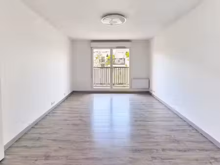 location appartement 3 pièces 65.32 m² à aubervilliers (93300)  1 448 €