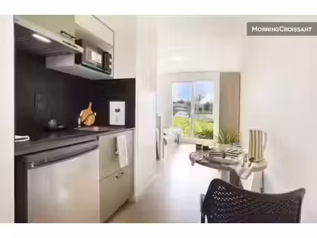 location meublée appartement 1 pièce 19 m² à tarbes (65000)  466 €