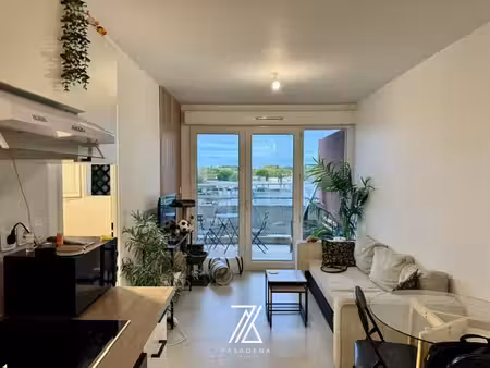 vente appartement t2 près d'arènes / tournezy