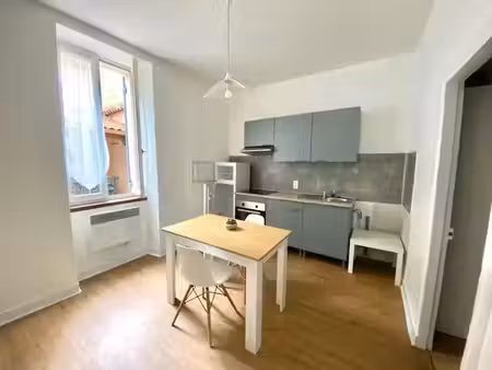 location meublée appartement 2 pièces 29.93 m² à perigueux (24000)  450 €
