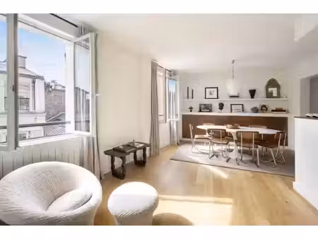 paris  île-de-france  france with id 2887407820
