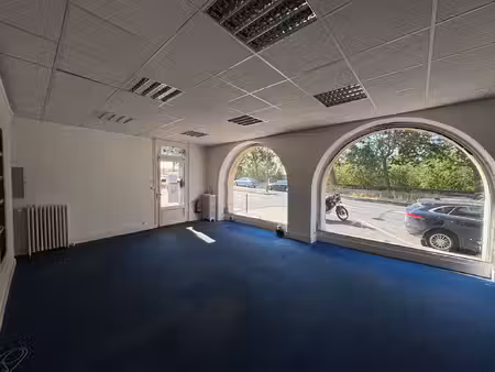 location local commercial 94m² orleans 45000