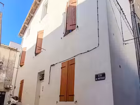 exclusivité — les camoins — immeuble de village de 93 m²  potentiel de division