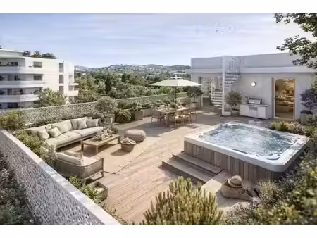 penthouse d’exception avec toit-terrasse xxl & jacuzzi – marseille 12e