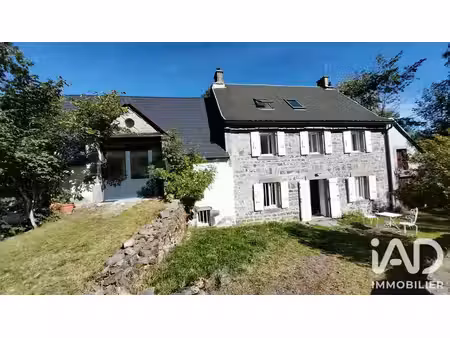 maison traditionnelle à picherande (63113)