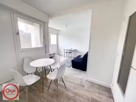 vente appartement 1 pièce 27 m² à pau (64000)  82 000 €