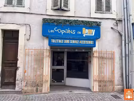 location locaux professionnels 0 pièces 35 m² à salon-de-provence (13300)  580 €