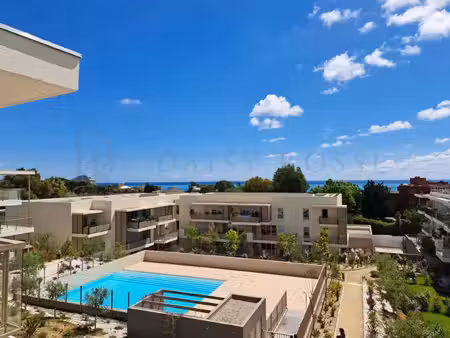 villeneuve-loubet – beau 3 pièces meublé de 64 m² avec parking e