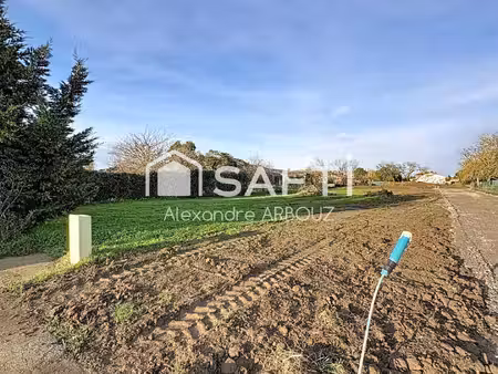 terrain viabilisé 801 m2