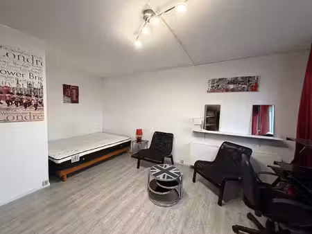 location appartement 1 pièce 26m²