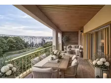 opportunité suite retour à la vente : neuf et livré avec grande terrasse proche monplaisir