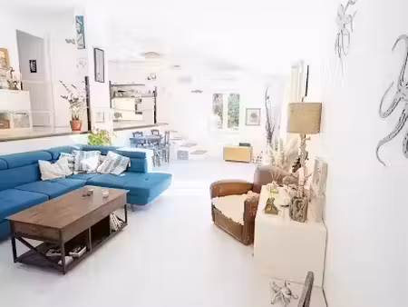 vente maison 5 pièces 106 m² à hyeres (83400)  630 000 €