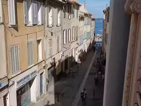 chambre de 11m2 à louer sur la ciotat