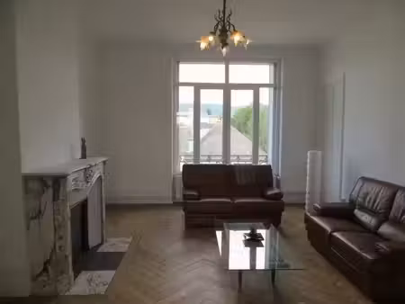 appartement de 130m2 à louer sur lons-le-saunier