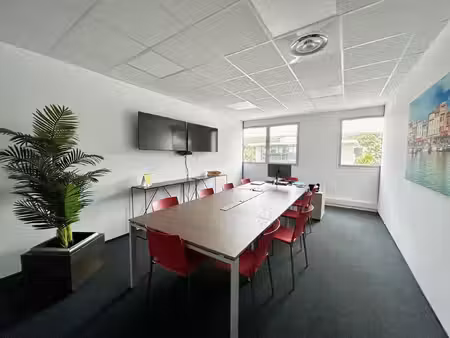 location local professionnel 215m² cassis 13260