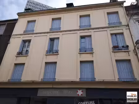 immeuble de rapport avec 3 appartements  caves  grenier 19000 tulle