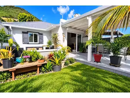 rare sur le marché à vendre maison 2 chambres avec jardin à grand-case  saint-martin (9715