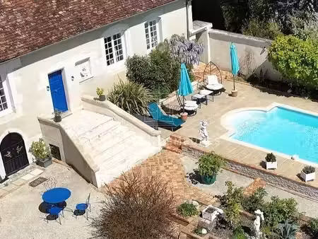 ensemble immobilier de caractere avec piscine  un lieu inspirant