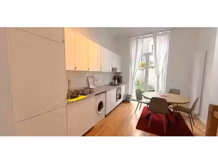 appartement à louer à ixelles pour € 1.400 avec 2 chambres à coucher
