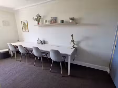 location locaux professionnels 1 pièce 12 m² à vexin-sur-epte (27630)  350 €
