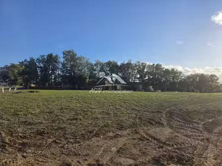 terrain de 1435m² viabilisé  au calme