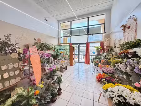 vente locaux professionnels 0 pièces 90.4 m² à la ciotat (13600)  58 800 €