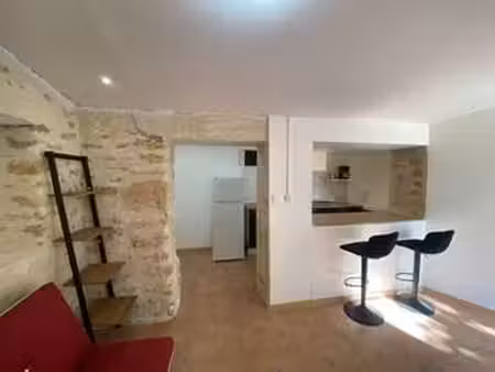 location appartement t1 à saint-andré-de-lidon (17260) : à louer t1 / 30m² saint-andré-de-